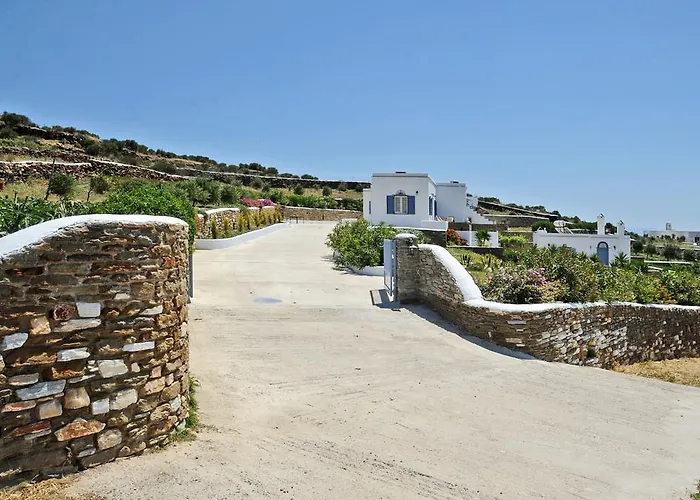 水晶景公寓 * Triandáros