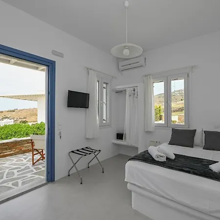 Crystal View Apartment *